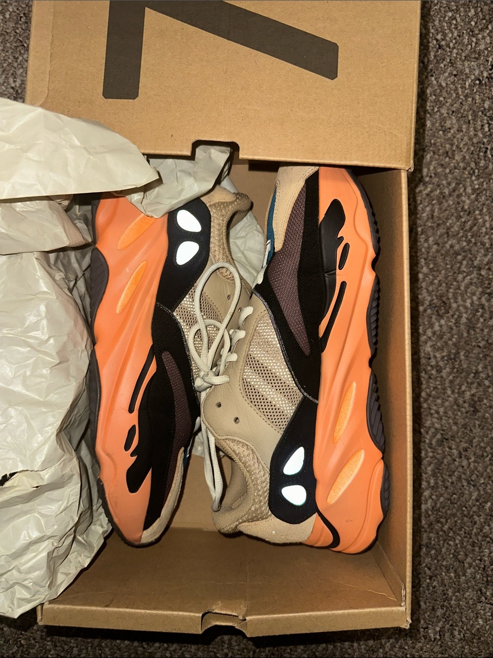 Yeezy Boost 700
Enflame Amber
BROWNORANGE Stadium Goods Authentication Sticker
